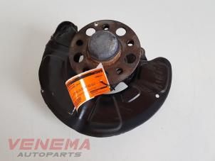 Gebruikte Fusee rechts-voor Mercedes E (W212) E-200 CDI 16V BlueEfficiency,BlueTEC Prijs € 99,99 Margeregeling aangeboden door Venema Autoparts