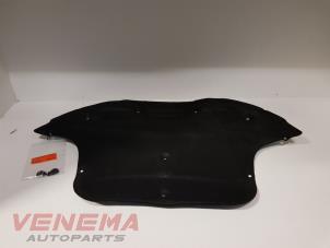 Gebruikte Bekleding Motorkap Mercedes E (W212) E-200 CDI 16V BlueEfficiency,BlueTEC Prijs € 99,99 Margeregeling aangeboden door Venema Autoparts