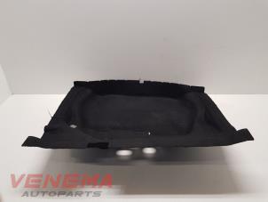 Używane Tapicerka bagaznika Mercedes A (W176) 2.2 A-200 CDI, A-200d 16V 4-Matic Cena € 19,99 Procedura marży oferowane przez Venema Autoparts