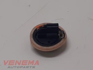 Begagnade Airbagsensor Renault Clio IV (5R) 0.9 Energy TCE 90 12V GPL Pris € 39,99 Marginaltabell erbjuds av Venema Autoparts