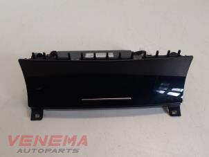 Begagnade Askkopp, fram Volkswagen Touareg (7PA/PH) 3.0 TDI V6 24V Pris € 49,99 Marginaltabell erbjuds av Venema Autoparts