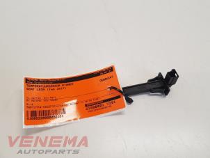 Begagnade Innetemperatursensor Seat Leon (5FB) 1.0 TSI 12V Pris € 9,99 Marginaltabell erbjuds av Venema Autoparts