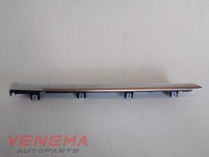 Gebruikte Sierstrip Peugeot 3008 II (M4/MC/MJ/MR) 1.6 BlueHDi 120 Prijs € 24,99 Margeregeling aangeboden door Venema Autoparts