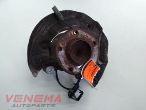 Gebruikte Fusee rechts-voor BMW 1 serie (E87/87N) 118i 16V Prijs € 34,99 Margeregeling aangeboden door Venema Autoparts