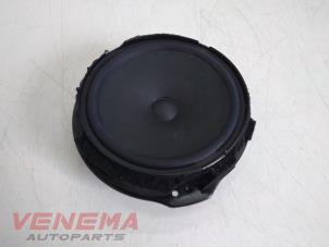 Gebruikte Speaker Mercedes C Estate (S204) 2.2 C-220 CDI 16V Prijs € 19,99 Margeregeling aangeboden door Venema Autoparts