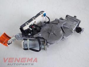 Gebruikte Sluithulpmotor achterklep Mercedes C Estate (S204) 2.2 C-220 CDI 16V Prijs € 169,99 Margeregeling aangeboden door Venema Autoparts