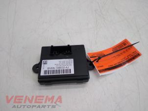 Begagnade Centrallåsmodul Ford Focus 3 Wagon 1.0 Ti-VCT EcoBoost 12V 125 Pris € 24,99 Marginaltabell erbjuds av Venema Autoparts