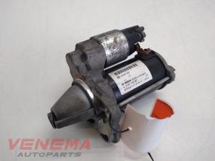 Używane Rozrusznik Opel Corsa E 1.2 16V Cena € 9,99 Procedura marży oferowane przez Venema Autoparts