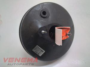 Begagnade Bromsservo Ford Fiesta 6 (JA8) 1.4 TDCi Pris € 49,99 Marginaltabell erbjuds av Venema Autoparts