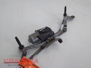 Używane Silnik i mechanizm wycieraczki Ford Fiesta 7 1.0 EcoBoost 12V Cena € 34,99 Procedura marży oferowane przez Venema Autoparts