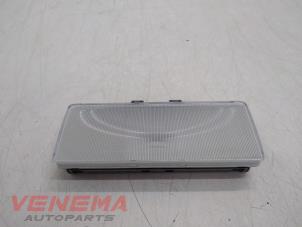 Gebruikte Binnenverlichting achter Ford Fiesta 7 1.0 EcoBoost 12V Prijs € 14,99 Margeregeling aangeboden door Venema Autoparts