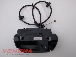 Używane Rózne Mercedes C (W205) C-200 2.0 CGI 16V Cena € 9,99 Procedura marży oferowane przez Venema Autoparts