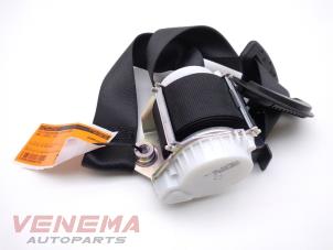 Gebruikte Veiligheidsgordel rechts-voor BMW 1 serie (E81) 116i 2.0 16V Prijs € 24,99 Margeregeling aangeboden door Venema Autoparts