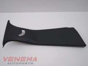 Begagnade Dörram, mitten, höger Opel Corsa F (UB/UH/UP) 1.2 12V 100 Pris € 29,99 Marginaltabell erbjuds av Venema Autoparts