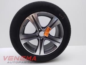 Używane Obrecz + Opona Mercedes E Estate (S213) E-200d 2.0 Turbo 16V Cena € 149,99 Procedura marży oferowane przez Venema Autoparts
