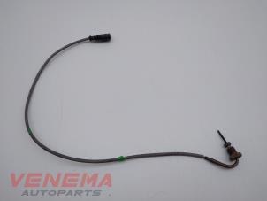 Begagnade Avgastemperatursensor Volkswagen Touran (5T1) 2.0 TDI 110 Pris € 29,99 Marginaltabell erbjuds av Venema Autoparts