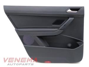 Gebruikte Portierbekleding 4Deurs links-achter Volkswagen Touran (5T1) 2.0 TDI 110 Prijs € 39,99 Margeregeling aangeboden door Venema Autoparts
