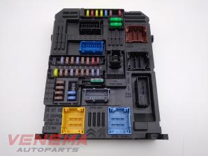 Begagnade Dator , karosskontroll (BCM) Opel Corsa F (UB/UH/UP) 1.2 12V 100 Pris € 99,99 Marginaltabell erbjuds av Venema Autoparts