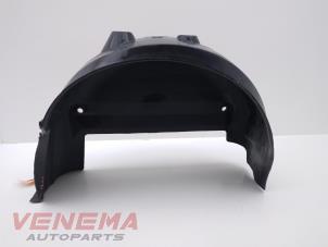 Begagnade Isolering, hjulhus Renault Trafic New (FL) 2.0 dCi 16V 90 Pris € 22,99 Marginaltabell erbjuds av Venema Autoparts