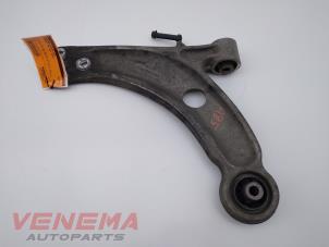 Używane Wahacz zawieszenia prawy przód Peugeot 308 SW (L4/L9/LC/LJ/LR) 1.6 BlueHDi 120 16V Cena € 49,99 Procedura marży oferowane przez Venema Autoparts