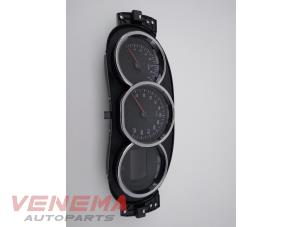 Używane Licznik kilometrów KM Dacia Sandero II 0.9 TCE 12V Cena € 99,99 Procedura marży oferowane przez Venema Autoparts