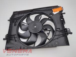 Używane Wentylator Dacia Sandero II 0.9 TCE 12V Cena € 99,99 Procedura marży oferowane przez Venema Autoparts