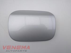 Begagnade Tanklucka Mercedes B (W245) 1.7 B-170 16V Pris € 24,99 Marginaltabell erbjuds av Venema Autoparts