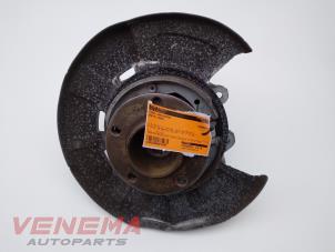 Gebruikte Fusee links-achter BMW X5 (E70) xDrive 35d 3.0 24V Prijs € 89,99 Margeregeling aangeboden door Venema Autoparts