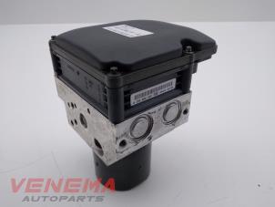 Używane Pompa ABS BMW X5 (E70) xDrive 35d 3.0 24V Cena € 399,99 Procedura marży oferowane przez Venema Autoparts