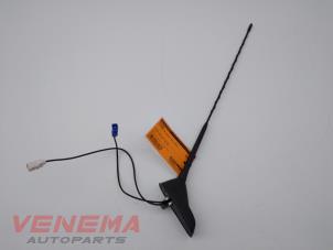 Begagnade Antenn Citroen C4 Cactus (0B/0P) 1.2 PureTech 82 12V Pris € 34,99 Marginaltabell erbjuds av Venema Autoparts