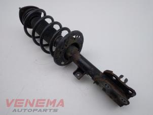 Gebruikte Mac Phersonpoot rechts-voor Mazda CX-5 I (KE,GH) 2.2 Skyactiv D 16V 4WD Prijs € 79,99 Margeregeling aangeboden door Venema Autoparts