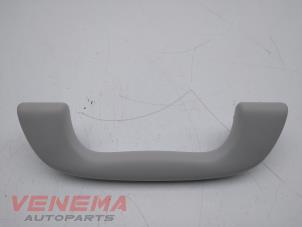 Gebruikte Handgreep Mazda CX-5 I (KE,GH) 2.2 Skyactiv D 16V 4WD Prijs € 14,99 Margeregeling aangeboden door Venema Autoparts