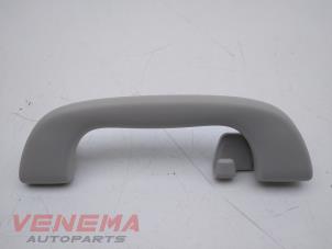 Gebruikte Handgreep Mazda CX-5 I (KE,GH) 2.2 Skyactiv D 16V 4WD Prijs € 14,99 Margeregeling aangeboden door Venema Autoparts