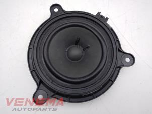 Gebruikte Speaker Mazda CX-5 I (KE,GH) 2.2 Skyactiv D 16V 4WD Prijs € 19,99 Margeregeling aangeboden door Venema Autoparts