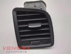 Gebruikte Luchtrooster Dashboard Mazda CX-5 I (KE,GH) 2.2 Skyactiv D 16V 4WD Prijs € 19,99 Margeregeling aangeboden door Venema Autoparts