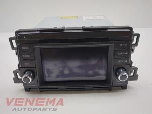 Gebruikte Multi Media Regelunit Mazda CX-5 I (KE,GH) 2.2 Skyactiv D 16V 4WD Prijs € 349,99 Margeregeling aangeboden door Venema Autoparts