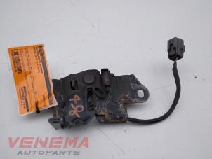 Gebruikte Slotmechaniek Motorkap Mazda CX-5 I (KE,GH) 2.2 Skyactiv D 16V 4WD Prijs € 14,99 Margeregeling aangeboden door Venema Autoparts