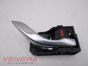 Gebruikte Portiergreep 4Deurs rechts-voor Mazda CX-5 I (KE,GH) 2.2 Skyactiv D 16V 4WD Prijs € 19,99 Margeregeling aangeboden door Venema Autoparts