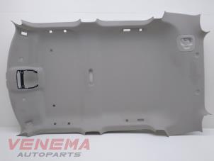 Begagnade Inre takklädsel Mini Countryman (F60) 1.5 12V One Pris € 199,99 Marginaltabell erbjuds av Venema Autoparts