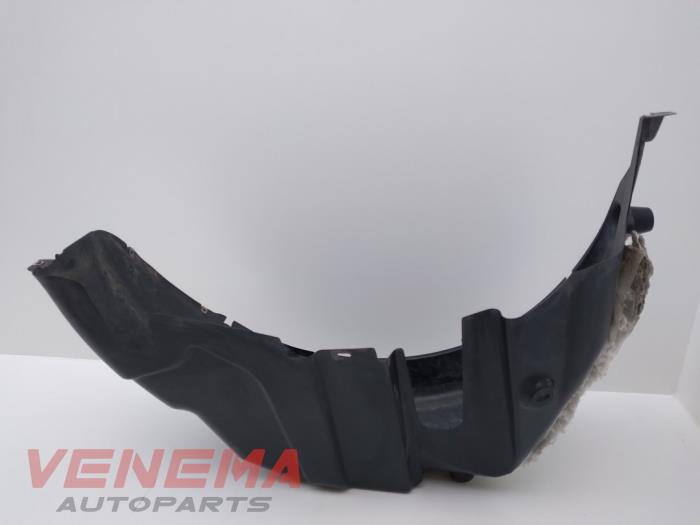 Isolering, hjulhus från en Opel Crossland (X) 1.2 Turbo 12V 2020