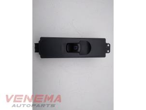 Gebruikte Raam schakelaar elektrisch Mercedes Sprinter 3,5t (906.73) 316 CDI 16V Prijs € 19,99 Margeregeling aangeboden door Venema Autoparts