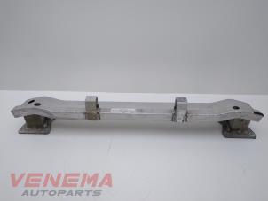 Begagnade Stötfångarram, bak BMW Z4 Roadster (E89) sDrive 18i 2.0 16V Pris € 74,99 Marginaltabell erbjuds av Venema Autoparts