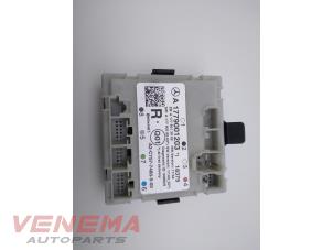 Używane Modul centralnego zamka Mercedes A (177.0) 2.0 A-250 Turbo 16V Cena € 19,99 Procedura marży oferowane przez Venema Autoparts