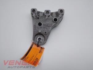 Begagnade Motorfäste Volkswagen Polo V (6R) 1.4 GTI 16V Pris € 14,99 Marginaltabell erbjuds av Venema Autoparts