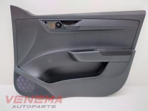 Begagnade List, framdörr, 4-dörrars, höger Skoda Fabia III (NJ3) 1.0 12V Pris € 49,99 Marginaltabell erbjuds av Venema Autoparts