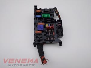 Begagnade Säkringsbox BMW 1 serie (F40) 118i 1.5 TwinPower 12V Pris € 74,99 Marginaltabell erbjuds av Venema Autoparts