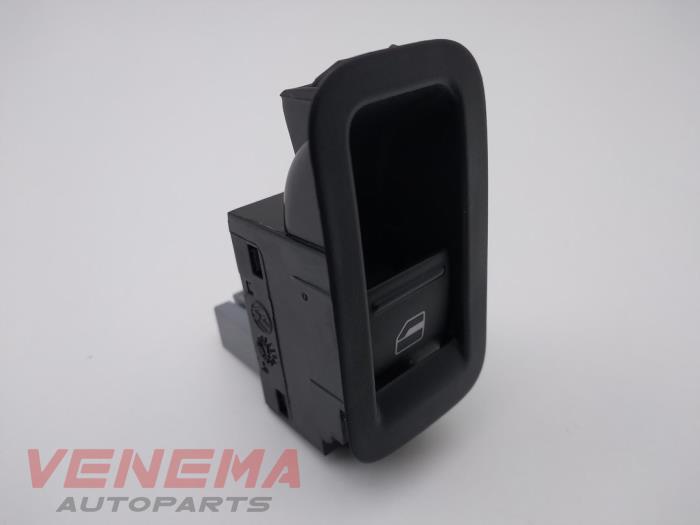 Elektrisch Raam Schakelaar van een Volkswagen Polo V (6R) 1.2 TDI 12V BlueMotion 2012