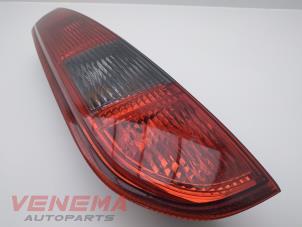 Gebruikte Achterlicht links Ford Focus 2 Wagon 2.0 16V Prijs € 29,99 Margeregeling aangeboden door Venema Autoparts
