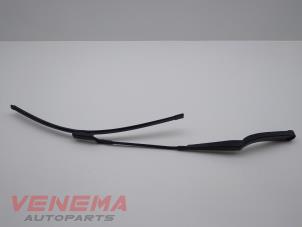 Gebruikte Ruitenwisserarm voor Fiat Talento 1.6 MultiJet Biturbo 120 Prijs € 14,99 Margeregeling aangeboden door Venema Autoparts