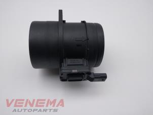 Gebruikte Luchthoeveelheidsmeter Audi A3 Sportback (8YA) 2.0 30 TDI 16V Prijs € 24,99 Margeregeling aangeboden door Venema Autoparts